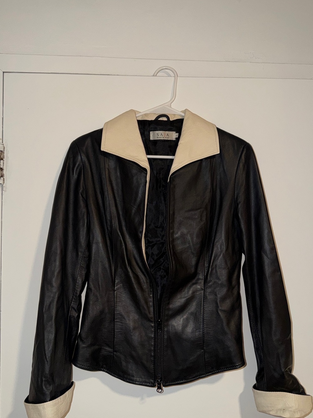 SAJA Genuine Leather Jacket Made in Italy Contrast Collar Viscose Lining S